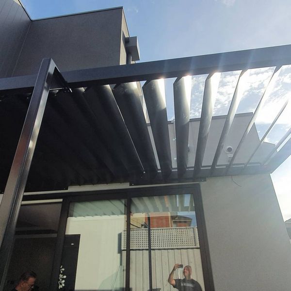 Pergola Louvers Sunlouvres with Somfy motors