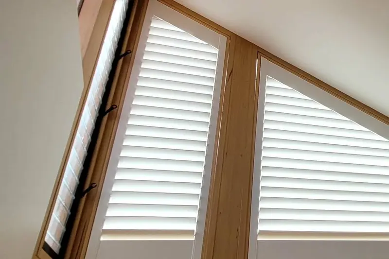 Bay Window Blinds Melbourne - Custom Installation | inDesign Blinds